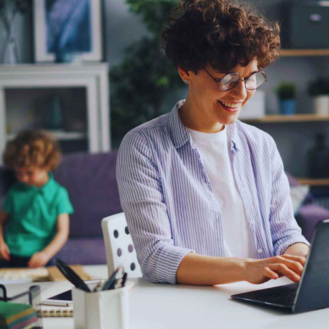 ניהול כח אדם ושילוב עובדים זמניים – פתרון מושלם להורים עובדים